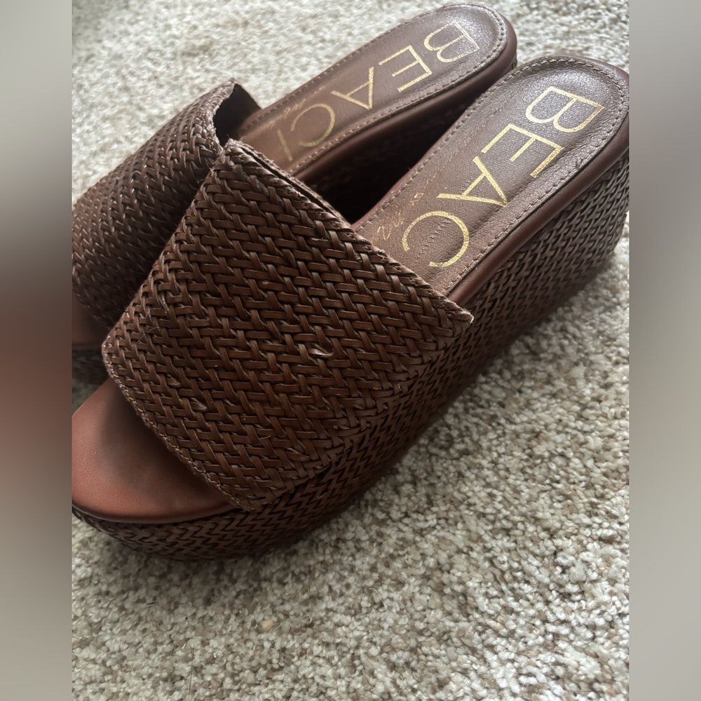 Beach by MATISSE Platform Brown Slide Sandal